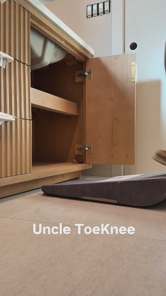 Uncle ToeKnee | 2-in-1 Plumber Mat